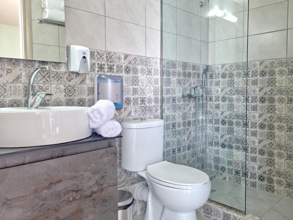 Epipleon Luxury Suites -102- Δωμάτιο 45Τμ Με Βεράντα 35Τμ Μπροστά Στη Θάλασσα Nafpaktos エクステリア 写真