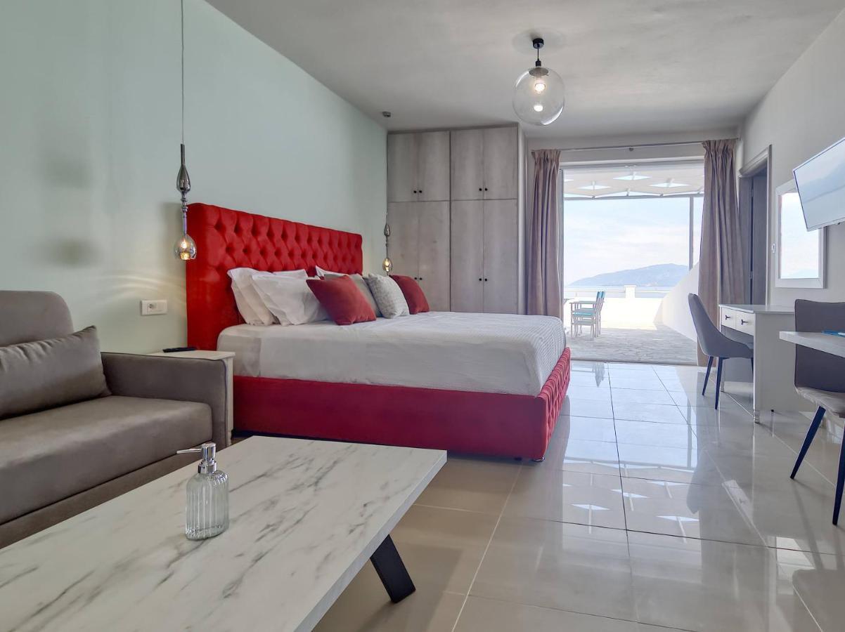 Epipleon Luxury Suites -102- Δωμάτιο 45Τμ Με Βεράντα 35Τμ Μπροστά Στη Θάλασσα Nafpaktos エクステリア 写真