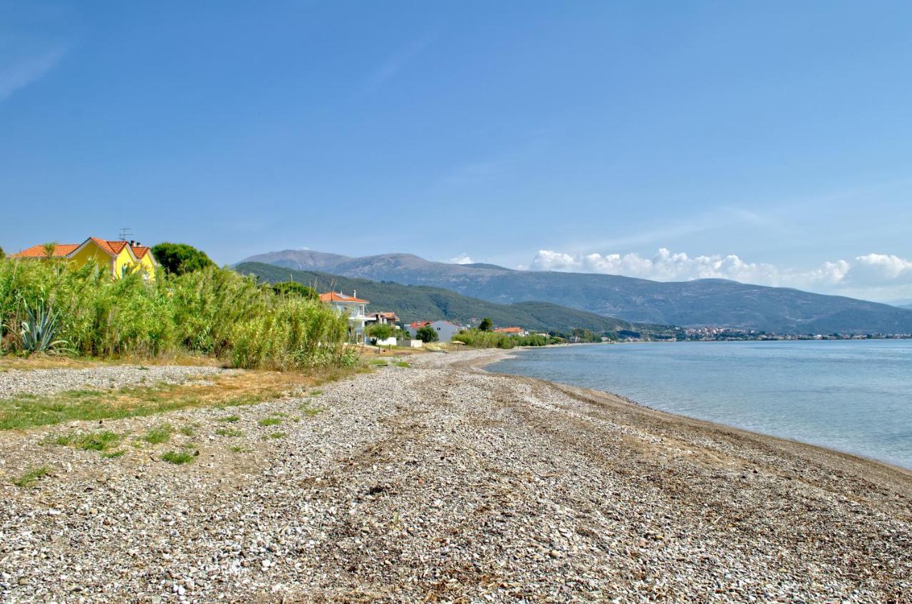 Epipleon Luxury Suites -102- Δωμάτιο 45Τμ Με Βεράντα 35Τμ Μπροστά Στη Θάλασσα Nafpaktos エクステリア 写真