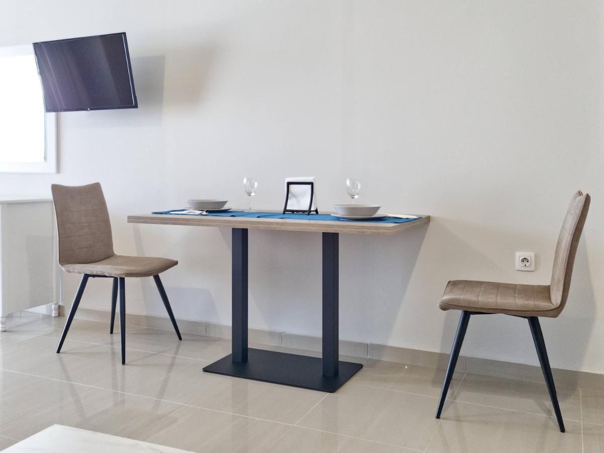 Epipleon Luxury Suites -102- Δωμάτιο 45Τμ Με Βεράντα 35Τμ Μπροστά Στη Θάλασσα Nafpaktos エクステリア 写真